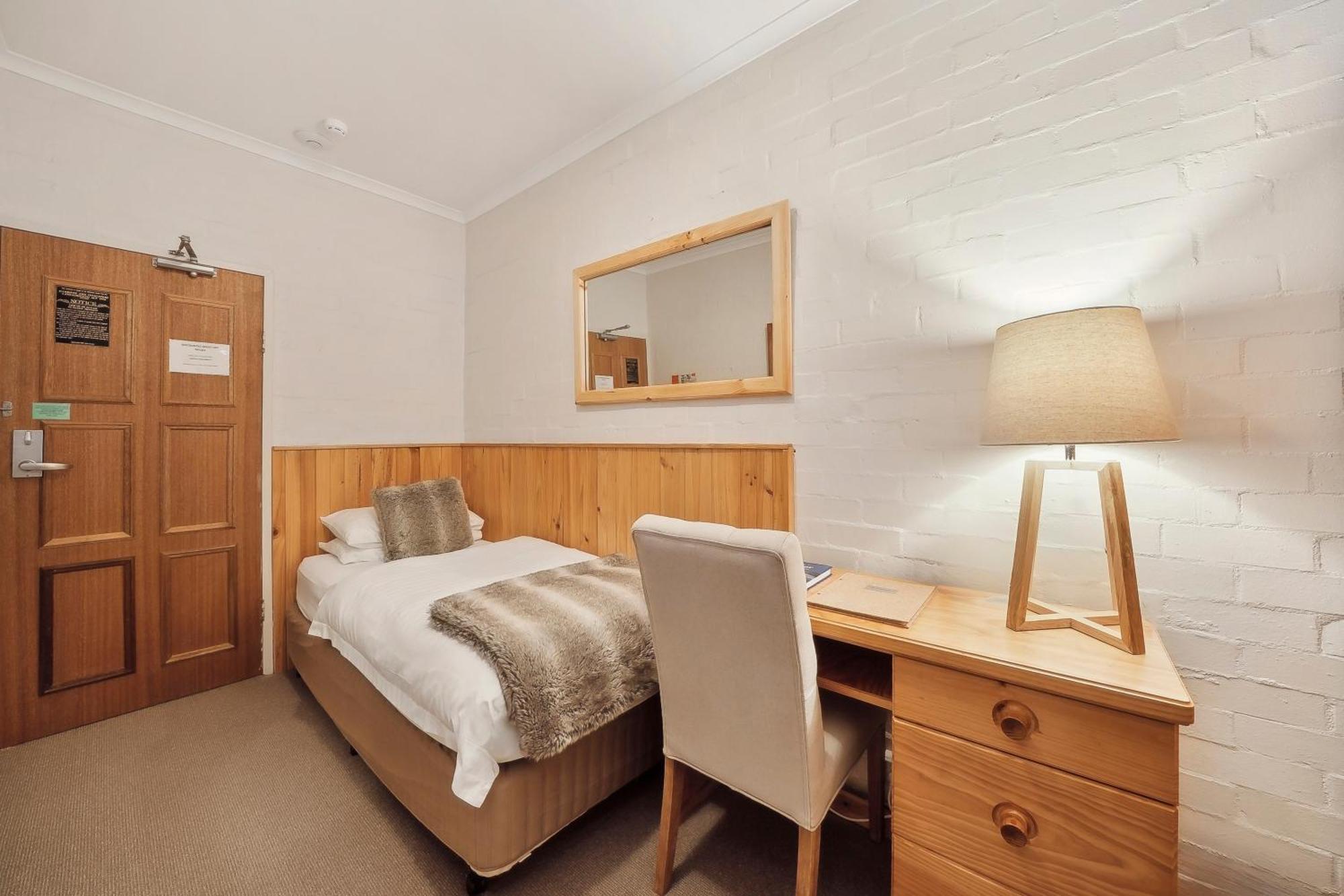 Hotel Pension Grimus Mount Buller Extérieur photo